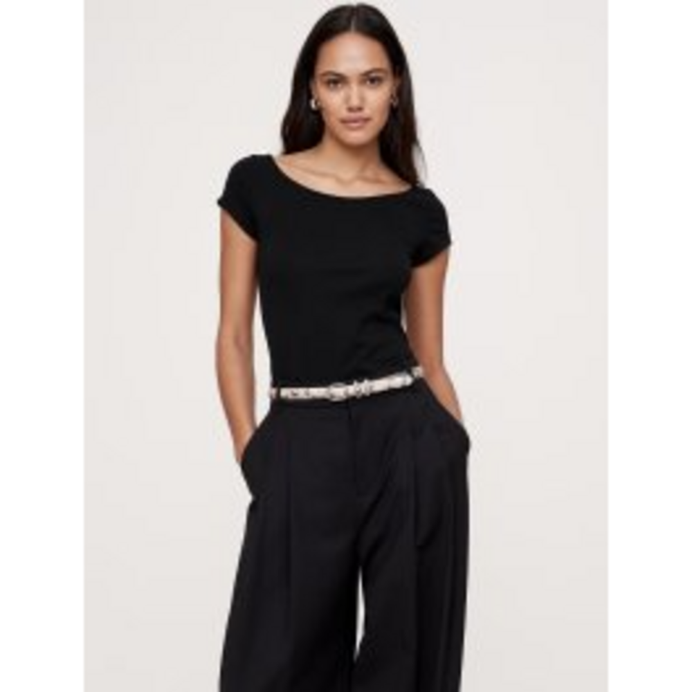 Banana Republic Refined Scoop-Neck T-Shirt in Black